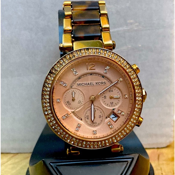Michael Kors rose gold faux tortoise shell Round Face Date Ladies Watch - Picture 1 of 8